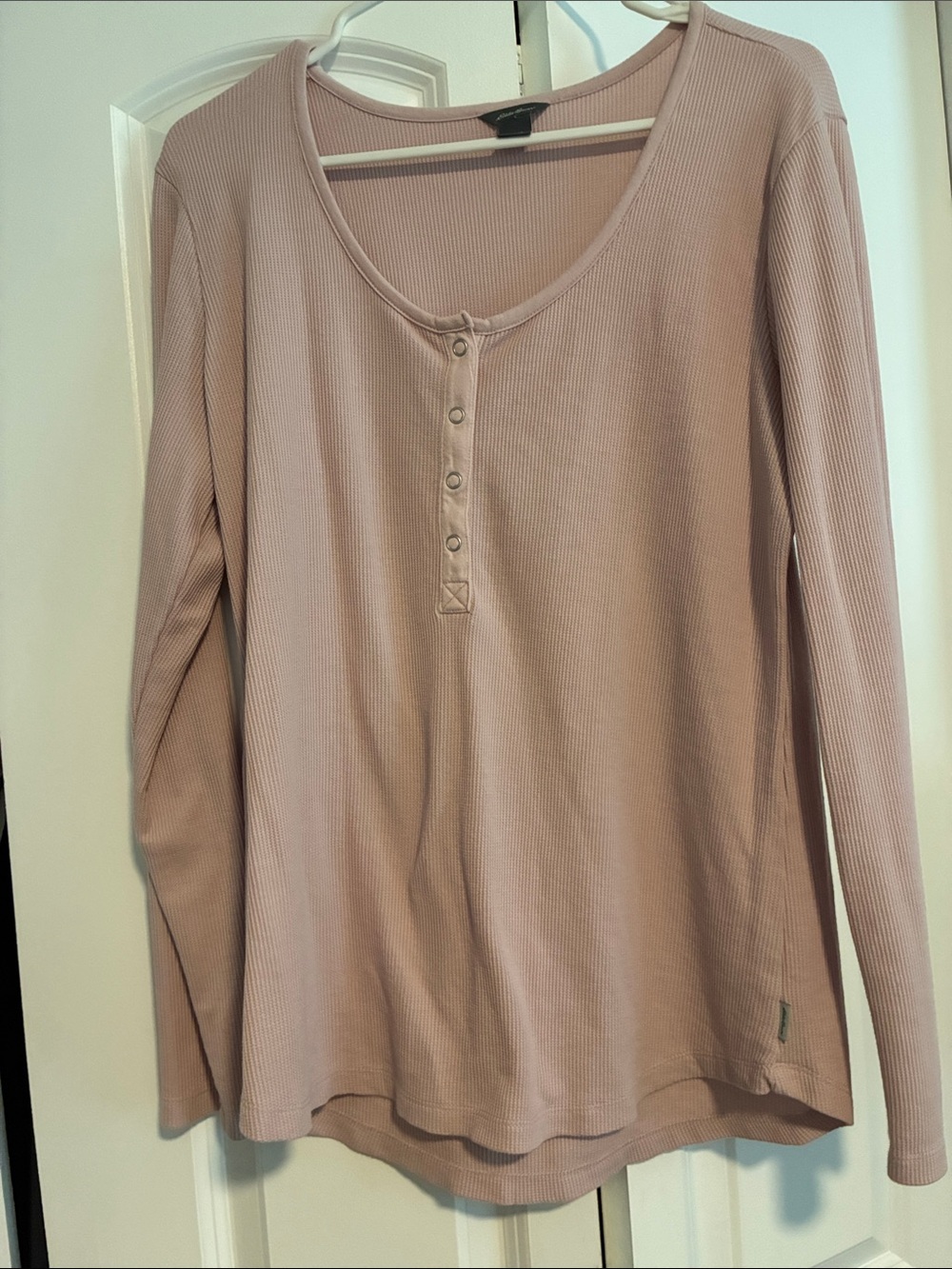 Eddie Bauer Ribbed Henley Long-Sleeve Top in Dusty Mauve